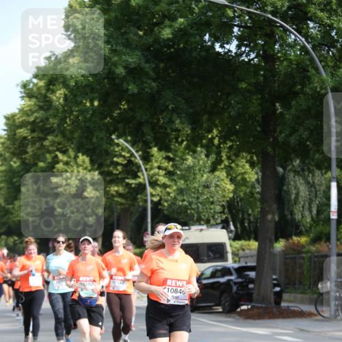 15.06.2025 - REWE Women's Run Jannik Wohlers http://msf.ph/oto/7951444 15.06.2025 09:50:52 Laufen 10846 meine-sportfotos.de