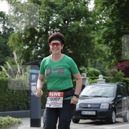 15.06.2025 - REWE Women's Run Jannik Wohlers http://msf.ph/oto/7951445 15.06.2025 08:33:36 Laufen 10007, 1043 meine-sportfotos.de