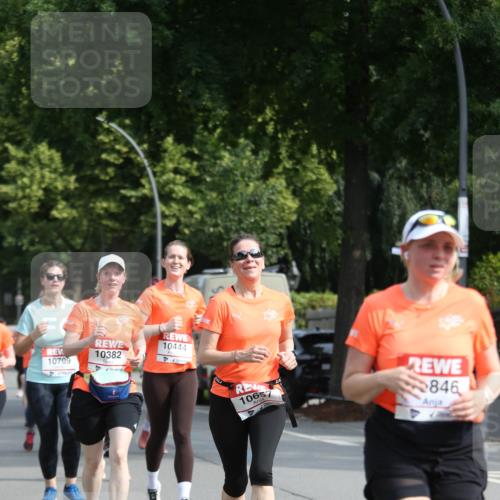15.06.2025 - REWE Women's Run Jannik Wohlers http://msf.ph/oto/7951461 15.06.2025 09:50:54 Laufen 10709, 10382, 10444, 10657, 846 meine-sportfotos.de