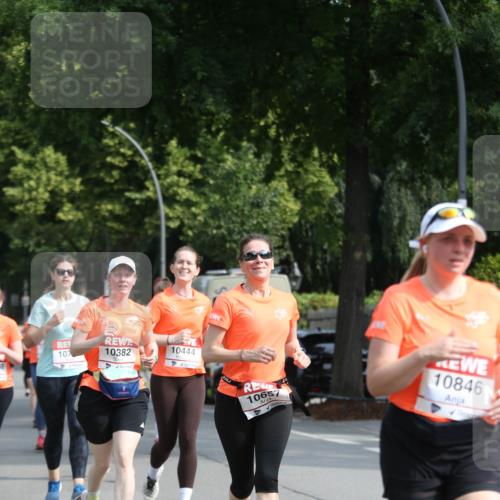 15.06.2025 - REWE Women's Run Jannik Wohlers http://msf.ph/oto/7951465 15.06.2025 09:50:54 Laufen 10382, 10444, 107, 10657, 10846 meine-sportfotos.de