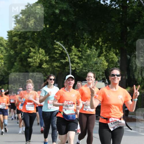 15.06.2025 - REWE Women's Run Jannik Wohlers http://msf.ph/oto/7951478 15.06.2025 09:50:55 Laufen 1045, 10288, 101, 0382, 10657 meine-sportfotos.de