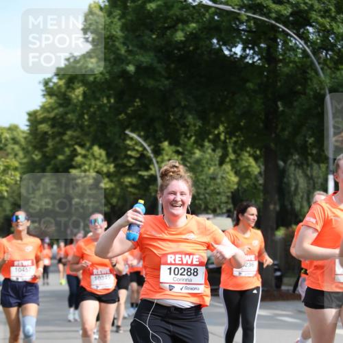 15.06.2025 - REWE Women's Run Jannik Wohlers http://msf.ph/oto/7951522 15.06.2025 09:50:58 Laufen 10349, 10288, 10457, 236 meine-sportfotos.de
