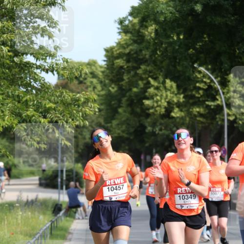 15.06.2025 - REWE Women's Run Jannik Wohlers http://msf.ph/oto/7951527 15.06.2025 09:50:59 Laufen 10457, 10, 10349, 10077 meine-sportfotos.de
