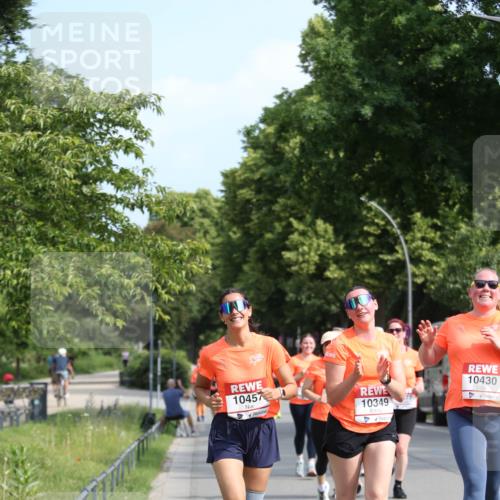 15.06.2025 - REWE Women's Run Jannik Wohlers http://msf.ph/oto/7951535 15.06.2025 09:51:00 Laufen 10457, 10349, 10430 meine-sportfotos.de