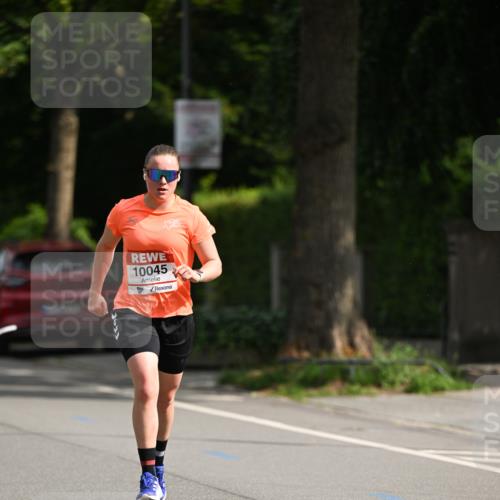 15.06.2025 - REWE Women's Run Dr. Thomas Lammeyer http://msf.ph/oto/7951549 15.06.2025 09:37:34 Laufen 10045 meine-sportfotos.de
