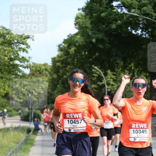 15.06.2025 - REWE Women's Run Jannik Wohlers http://msf.ph/oto/7951558 15.06.2025 09:51:01 Laufen 10457, 10077, 10349 meine-sportfotos.de