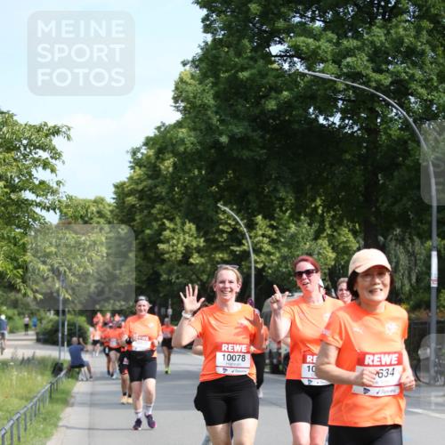 15.06.2025 - REWE Women's Run Jannik Wohlers http://msf.ph/oto/7951575 15.06.2025 09:51:03 Laufen 10078, 10 meine-sportfotos.de