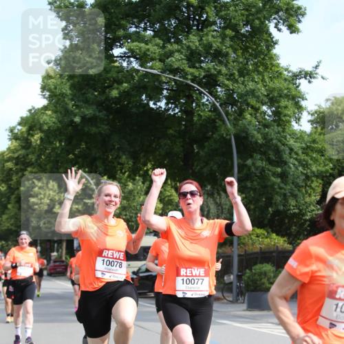 15.06.2025 - REWE Women's Run Jannik Wohlers http://msf.ph/oto/7951591 15.06.2025 09:51:04 Laufen 10078, 10077 meine-sportfotos.de