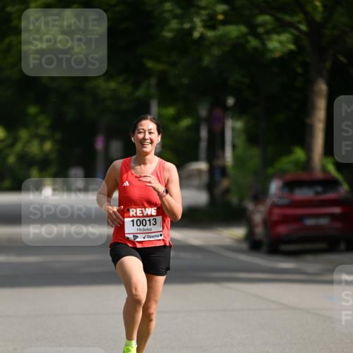 15.06.2025 - REWE Women's Run Dr. Thomas Lammeyer http://msf.ph/oto/7951599 15.06.2025 09:37:41 Laufen 10013 meine-sportfotos.de