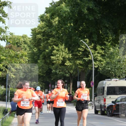 15.06.2025 - REWE Women's Run Jannik Wohlers http://msf.ph/oto/7951667 15.06.2025 09:51:13 Laufen 10701, 10751, 10369 meine-sportfotos.de