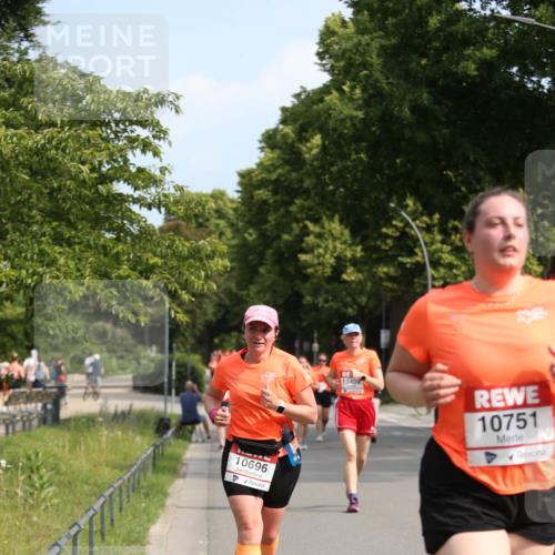 15.06.2025 - REWE Women's Run Jannik Wohlers http://msf.ph/oto/7951715 15.06.2025 09:51:18 Laufen 10696, 10409, 10751 meine-sportfotos.de