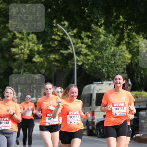 15.06.2025 - REWE Women's Run Jannik Wohlers http://msf.ph/oto/7951774 15.06.2025 09:51:25 Laufen 10148, 1235, 10428, 10021, 10024 meine-sportfotos.de