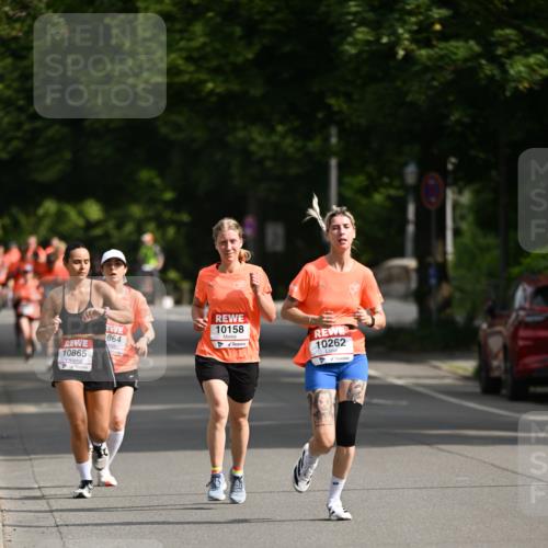 15.06.2025 - REWE Women's Run Dr. Thomas Lammeyer http://msf.ph/oto/7951779 15.06.2025 09:38:07 Laufen 864, 10865, 10158, 10262 meine-sportfotos.de
