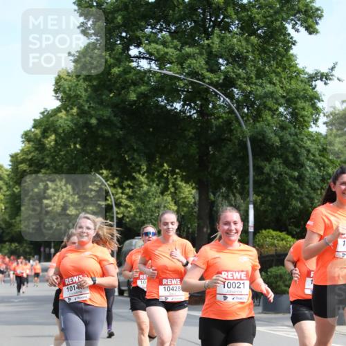 15.06.2025 - REWE Women's Run Jannik Wohlers http://msf.ph/oto/7951814 15.06.2025 09:51:28 Laufen 1014, 10, 10428, 10021, 10 meine-sportfotos.de