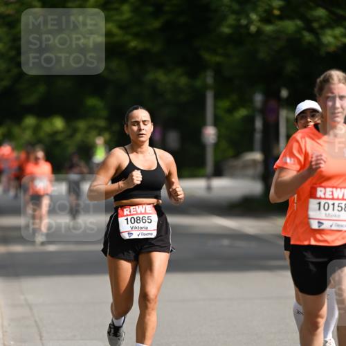 15.06.2025 - REWE Women's Run Dr. Thomas Lammeyer http://msf.ph/oto/7951825 15.06.2025 09:38:11 Laufen 10865, 10158 meine-sportfotos.de