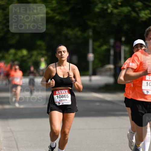15.06.2025 - REWE Women's Run Dr. Thomas Lammeyer http://msf.ph/oto/7951827 15.06.2025 09:38:11 Laufen 10865, 10, 4 meine-sportfotos.de