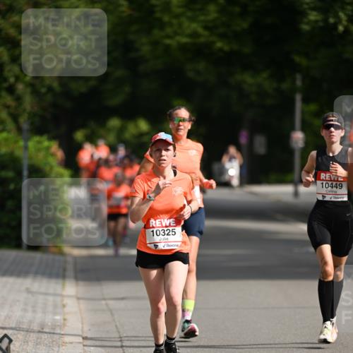 15.06.2025 - REWE Women's Run Dr. Thomas Lammeyer http://msf.ph/oto/7951912 15.06.2025 09:38:24 Laufen 10325, 10449 meine-sportfotos.de