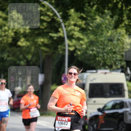 15.06.2025 - REWE Women's Run Jannik Wohlers http://msf.ph/oto/7951983 15.06.2025 09:51:51 Laufen 10682 meine-sportfotos.de