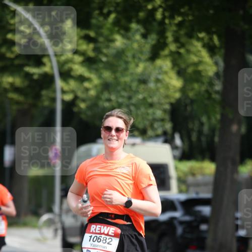 15.06.2025 - REWE Women's Run Jannik Wohlers http://msf.ph/oto/7952000 15.06.2025 09:51:52 Laufen 10682 meine-sportfotos.de