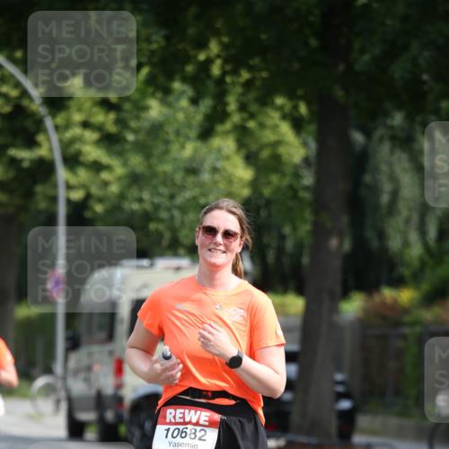 15.06.2025 - REWE Women's Run Jannik Wohlers http://msf.ph/oto/7952006 15.06.2025 09:51:52 Laufen 10682 meine-sportfotos.de