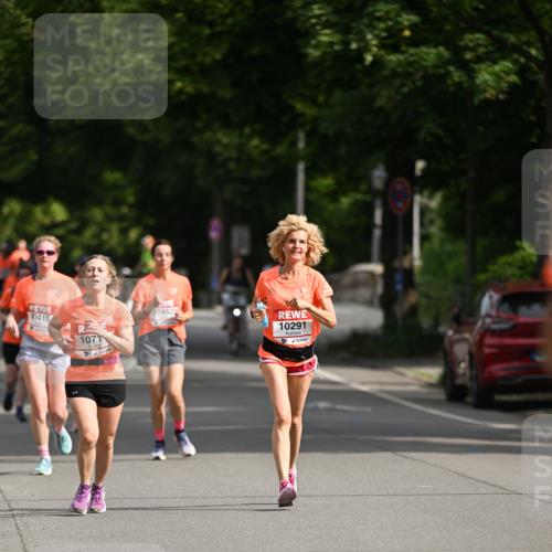 15.06.2025 - REWE Women's Run Dr. Thomas Lammeyer http://msf.ph/oto/7952017 15.06.2025 09:38:32 Laufen 0410, 10452, 1071, 10291 meine-sportfotos.de