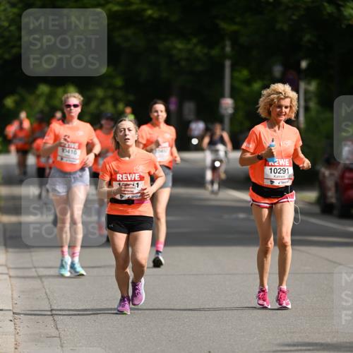 15.06.2025 - REWE Women's Run Dr. Thomas Lammeyer http://msf.ph/oto/7952038 15.06.2025 09:38:33 Laufen 10410, 17211, 9901, 10291 meine-sportfotos.de