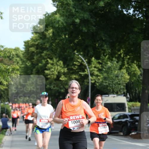15.06.2025 - REWE Women's Run Jannik Wohlers http://msf.ph/oto/7952052 15.06.2025 09:51:55 Laufen 10799, 1009, 10561 meine-sportfotos.de