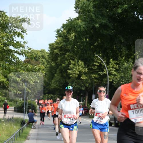 15.06.2025 - REWE Women's Run Jannik Wohlers http://msf.ph/oto/7952062 15.06.2025 09:51:56 Laufen 10799, 10586, 1009, 4 meine-sportfotos.de