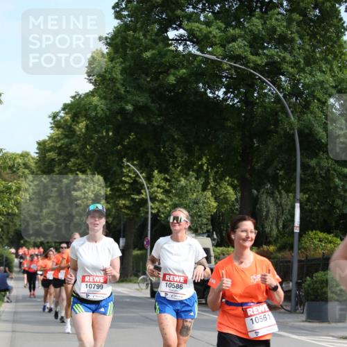 15.06.2025 - REWE Women's Run Jannik Wohlers http://msf.ph/oto/7952082 15.06.2025 09:51:58 Laufen 10799, 10586, 10561 meine-sportfotos.de