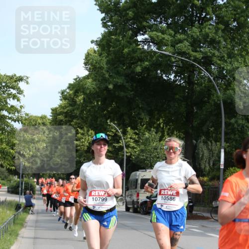 15.06.2025 - REWE Women's Run Jannik Wohlers http://msf.ph/oto/7952105 15.06.2025 09:51:59 Laufen 10799, 10586 meine-sportfotos.de