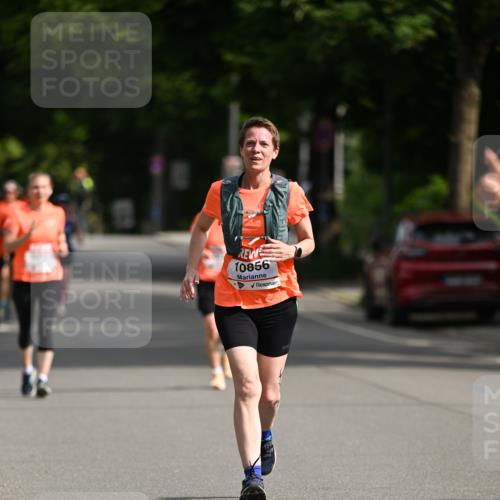 15.06.2025 - REWE Women's Run Dr. Thomas Lammeyer http://msf.ph/oto/7952155 15.06.2025 09:38:42 Laufen 10856 meine-sportfotos.de