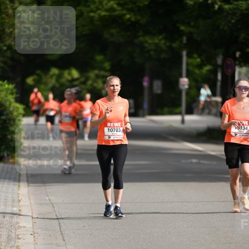 15.06.2025 - REWE Women's Run Dr. Thomas Lammeyer http://msf.ph/oto/7952182 15.06.2025 09:38:44 Laufen 10783 meine-sportfotos.de