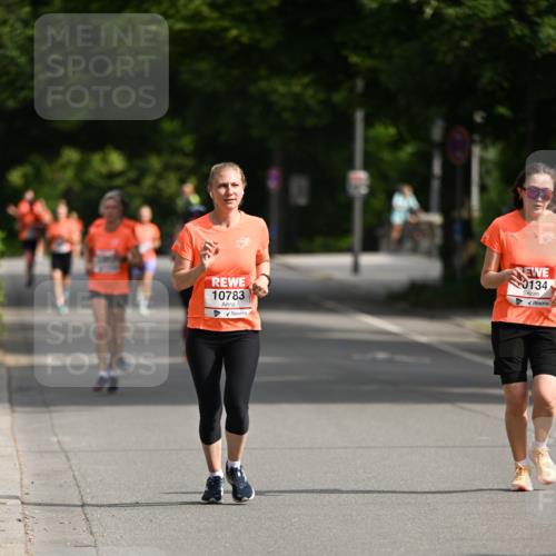 15.06.2025 - REWE Women's Run Dr. Thomas Lammeyer http://msf.ph/oto/7952196 15.06.2025 09:38:45 Laufen 10783, 0134 meine-sportfotos.de