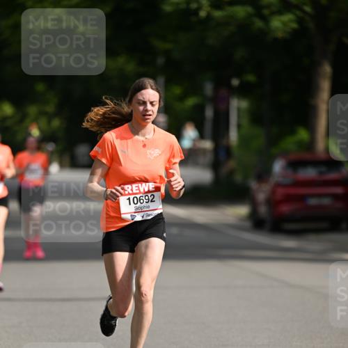 15.06.2025 - REWE Women's Run Dr. Thomas Lammeyer http://msf.ph/oto/7952382 15.06.2025 09:39:17 Laufen 10692 meine-sportfotos.de