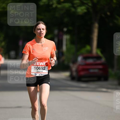 15.06.2025 - REWE Women's Run Dr. Thomas Lammeyer http://msf.ph/oto/7952387 15.06.2025 09:39:17 Laufen 10692 meine-sportfotos.de