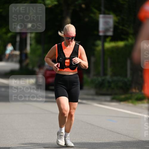 15.06.2025 - REWE Women's Run Dr. Thomas Lammeyer http://msf.ph/oto/7952400 15.06.2025 09:39:20 Laufen  meine-sportfotos.de