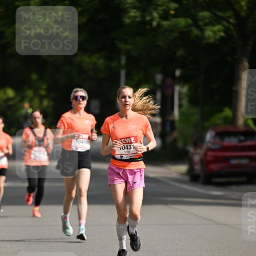15.06.2025 - REWE Women's Run Dr. Thomas Lammeyer http://msf.ph/oto/7952444 15.06.2025 09:39:30 Laufen 10495, 043 meine-sportfotos.de
