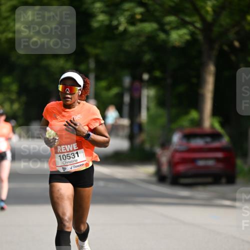 15.06.2025 - REWE Women's Run Dr. Thomas Lammeyer http://msf.ph/oto/7952543 15.06.2025 09:40:01 Laufen 10531 meine-sportfotos.de