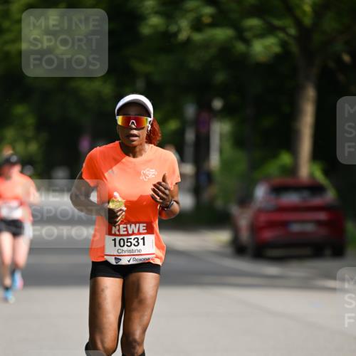 15.06.2025 - REWE Women's Run Dr. Thomas Lammeyer http://msf.ph/oto/7952548 15.06.2025 09:40:01 Laufen 10531 meine-sportfotos.de