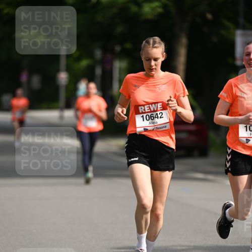15.06.2025 - REWE Women's Run Dr. Thomas Lammeyer http://msf.ph/oto/7952636 15.06.2025 09:40:18 Laufen 10642, 10 meine-sportfotos.de