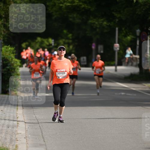 15.06.2025 - REWE Women's Run Dr. Thomas Lammeyer http://msf.ph/oto/7952640 15.06.2025 09:40:20 Laufen 10121 meine-sportfotos.de