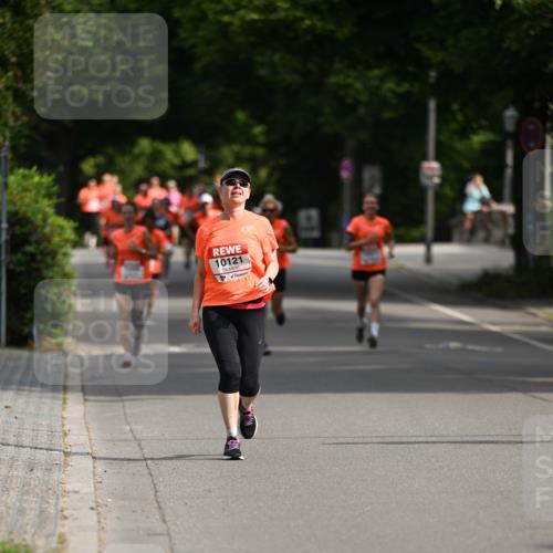 15.06.2025 - REWE Women's Run Dr. Thomas Lammeyer http://msf.ph/oto/7952642 15.06.2025 09:40:20 Laufen 10121 meine-sportfotos.de