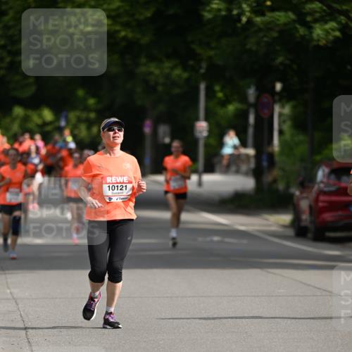 15.06.2025 - REWE Women's Run Dr. Thomas Lammeyer http://msf.ph/oto/7952653 15.06.2025 09:40:21 Laufen 10121 meine-sportfotos.de