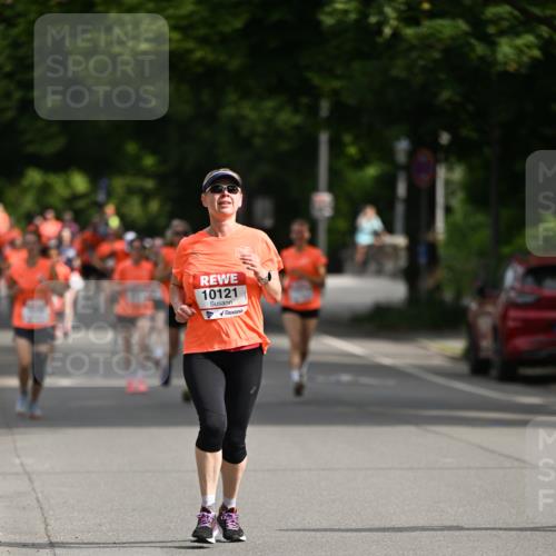 15.06.2025 - REWE Women's Run Dr. Thomas Lammeyer http://msf.ph/oto/7952661 15.06.2025 09:40:22 Laufen 10121 meine-sportfotos.de