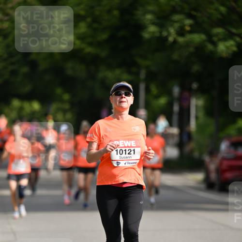 15.06.2025 - REWE Women's Run Dr. Thomas Lammeyer http://msf.ph/oto/7952665 15.06.2025 09:40:24 Laufen 10121 meine-sportfotos.de