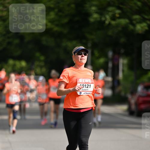 15.06.2025 - REWE Women's Run Dr. Thomas Lammeyer http://msf.ph/oto/7952666 15.06.2025 09:40:24 Laufen 0121 meine-sportfotos.de
