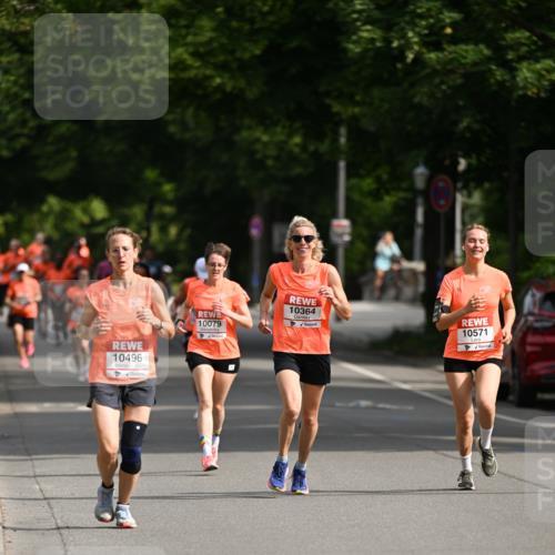 15.06.2025 - REWE Women's Run Dr. Thomas Lammeyer http://msf.ph/oto/7952677 15.06.2025 09:40:27 Laufen 10364, 10079, 10496, 10571 meine-sportfotos.de