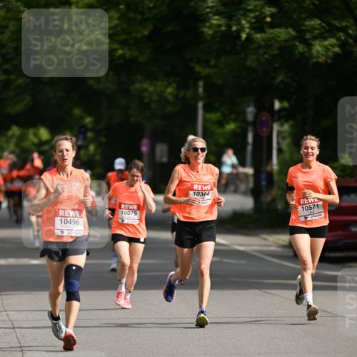 15.06.2025 - REWE Women's Run Dr. Thomas Lammeyer http://msf.ph/oto/7952682 15.06.2025 09:40:27 Laufen 10364, 10571, 10079, 10496 meine-sportfotos.de
