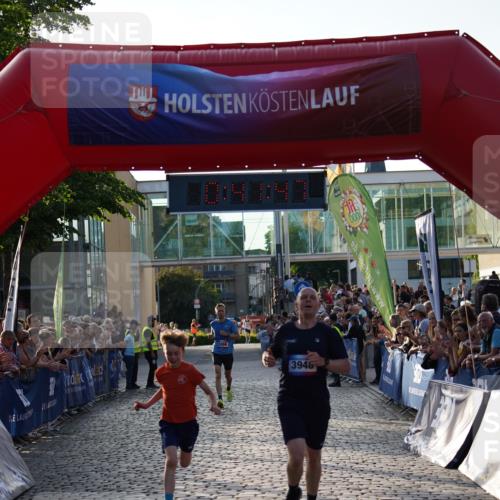 13.06.2025 - Holstenköstenlauf Felixshl http://msf.ph/oto/7952704 13.06.2025 19:41:46 Laufen 2466, 3948 meine-sportfotos.de