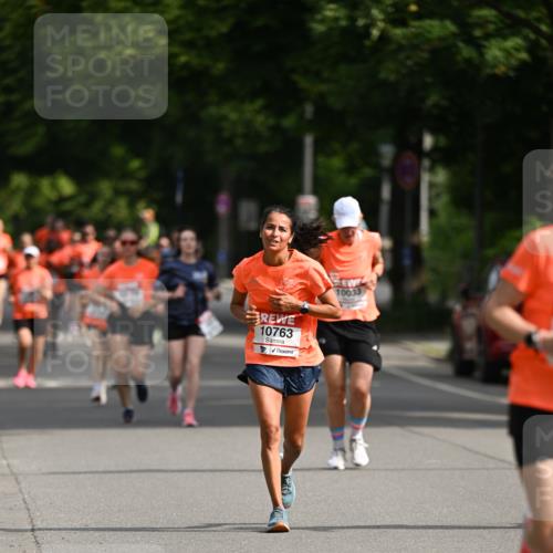 15.06.2025 - REWE Women's Run Dr. Thomas Lammeyer http://msf.ph/oto/7952715 15.06.2025 09:40:33 Laufen 10763 meine-sportfotos.de